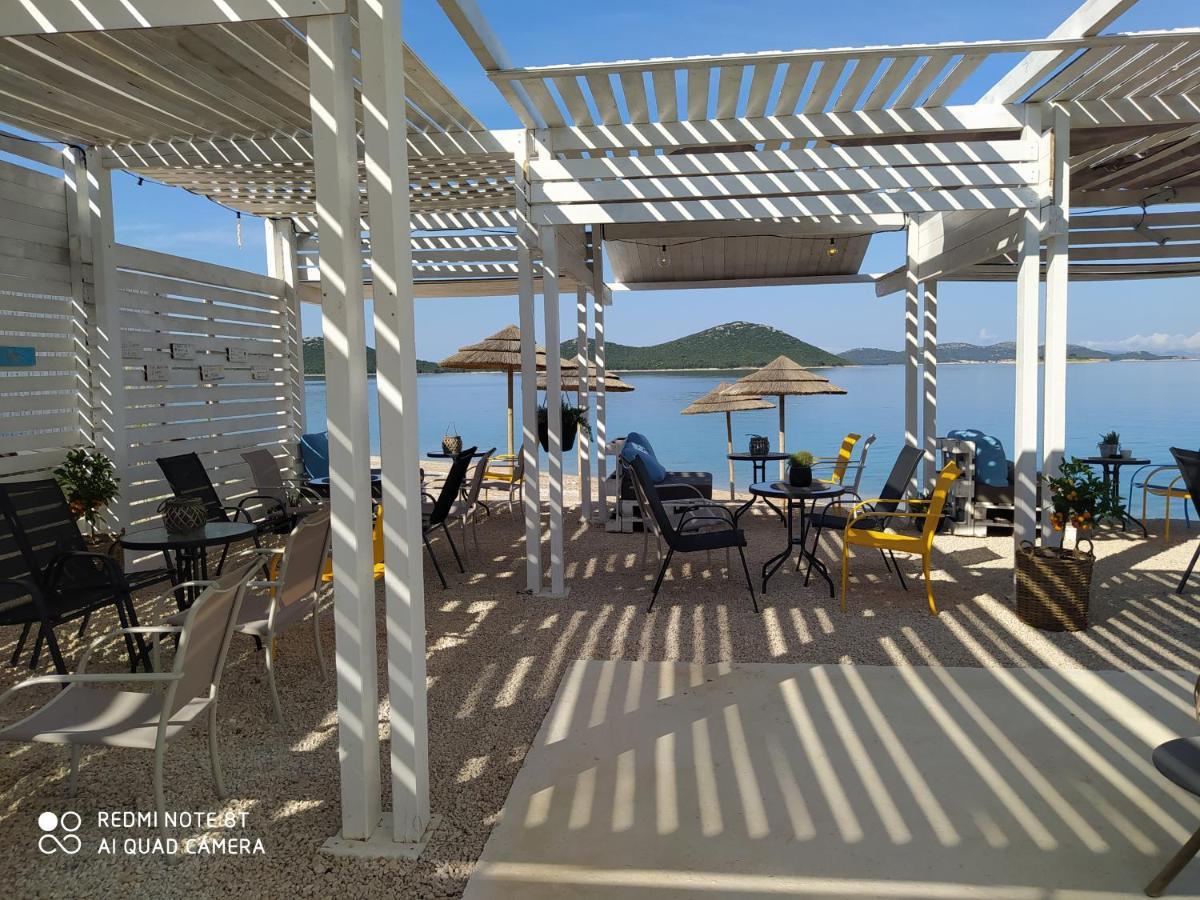 Villa On The Beach Pakoštane Exterior foto